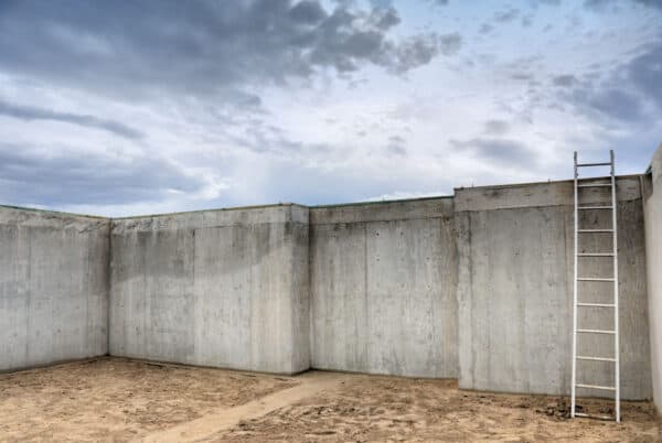 c28 c35 retaining wall concrete